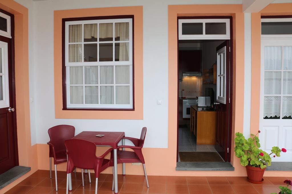 Apartamentos São João Horta (Azores) Quarto foto